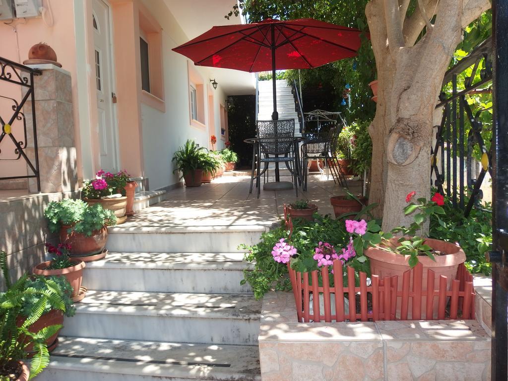 Christos Studios Zóla Esterno foto